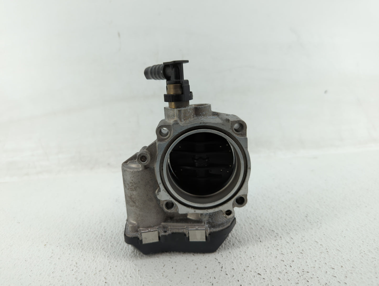 2012-2016 Bmw 528i Throttle Body P/N:1354 7588625-02 1354 7588625-03, 1354 7588625 Fits Fits 2012 2013 2014 2015 2016 2017 2