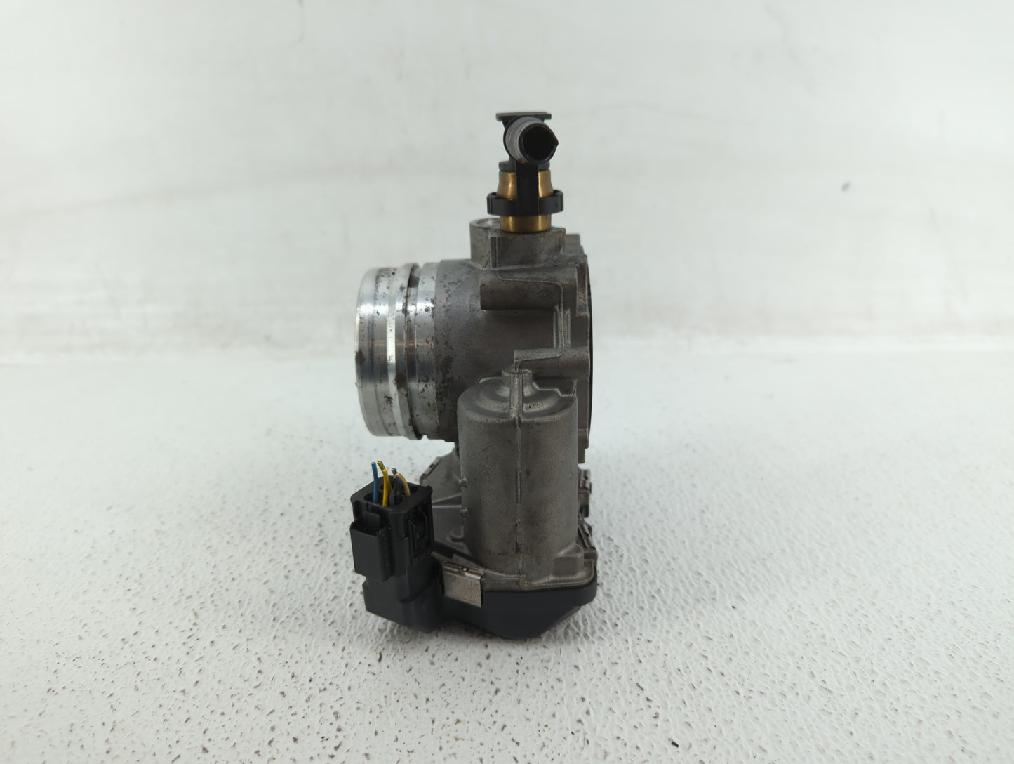 2012-2016 Bmw 528i Throttle Body P/N:1354 7588625-03 1354 7588625 Fits Fits 2012 2013 2014 2015 2016 2017 2018 OEM Used Auto