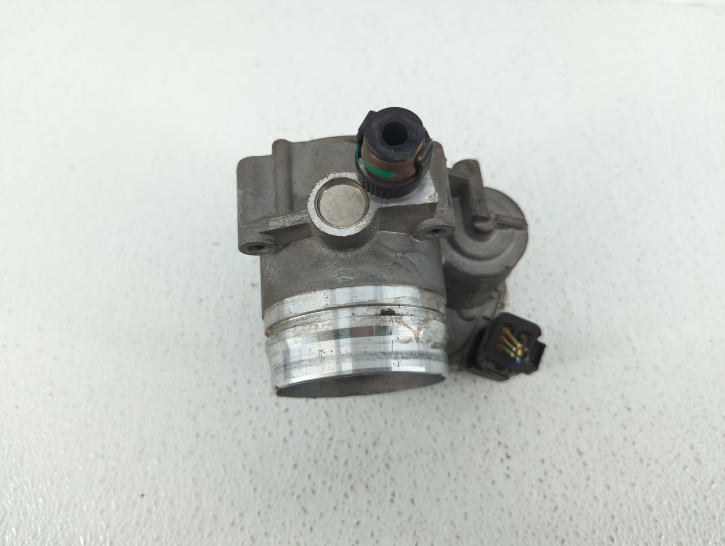 2012-2016 Bmw 528i Throttle Body P/N:1354 7588625-03 Fits Fits 2012 2013 2014 2015 2016 2017 2018 OEM Used Auto Parts - Oemu