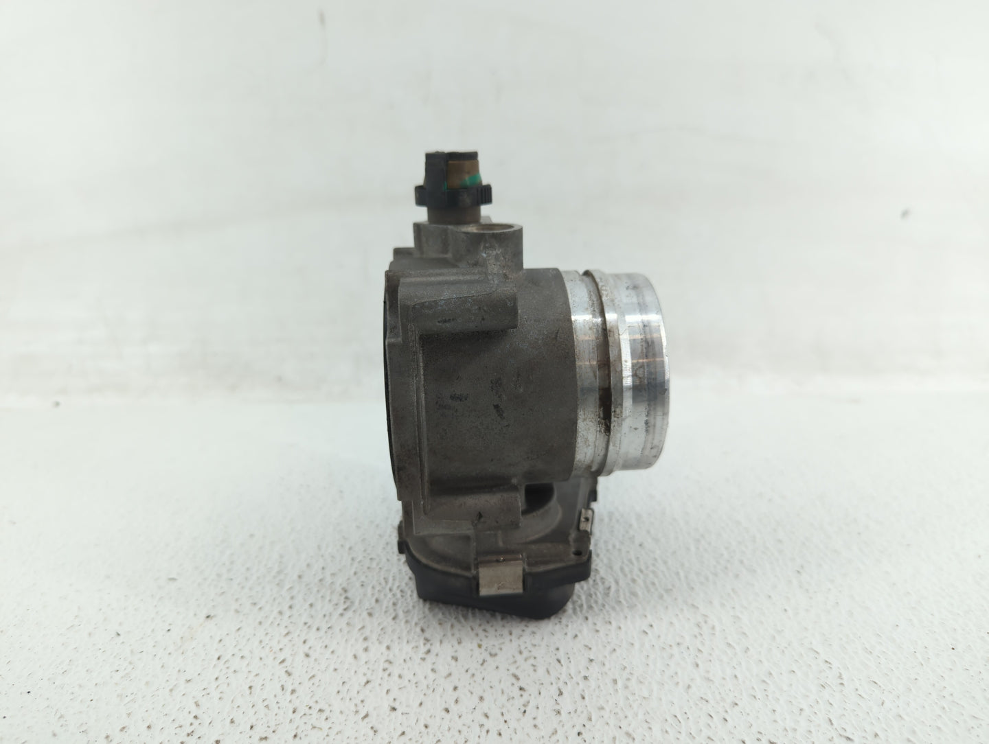 2012-2016 Bmw 528i Throttle Body P/N:1354 7588625-03 Fits Fits 2012 2013 2014 2015 2016 2017 2018 OEM Used Auto Parts - Oemu