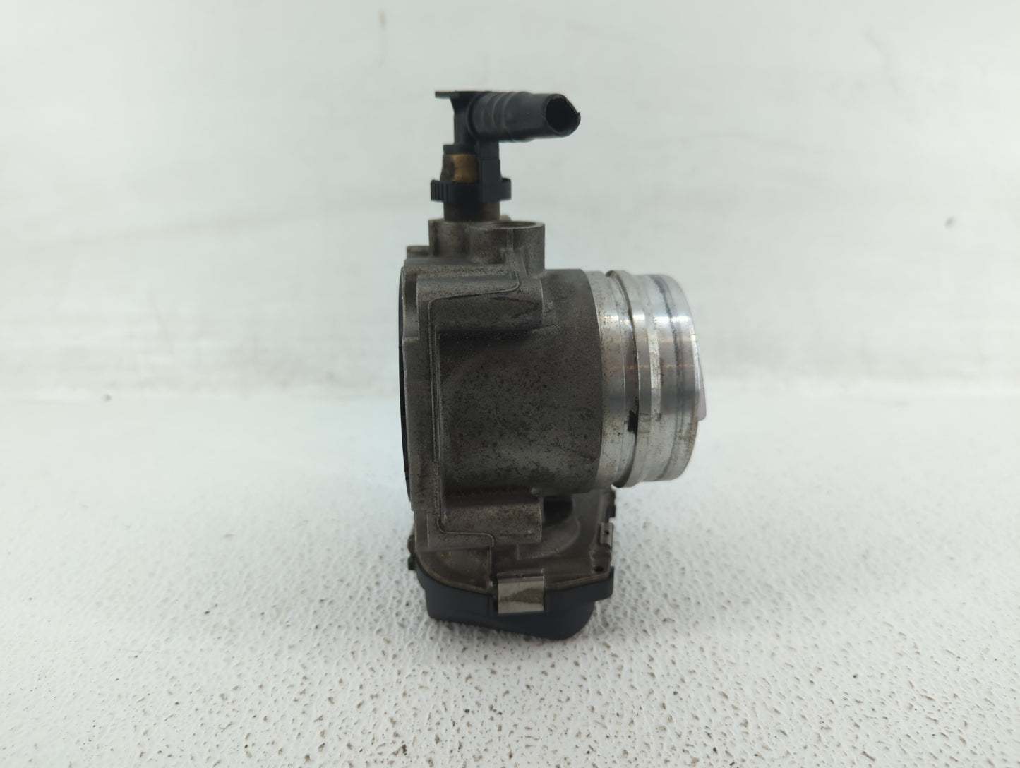 2012-2016 Bmw 528i Throttle Body P/N:1354 7588625-03 Fits Fits 2012 2013 2014 2015 2016 2017 2018 OEM Used Auto Parts - Oemu