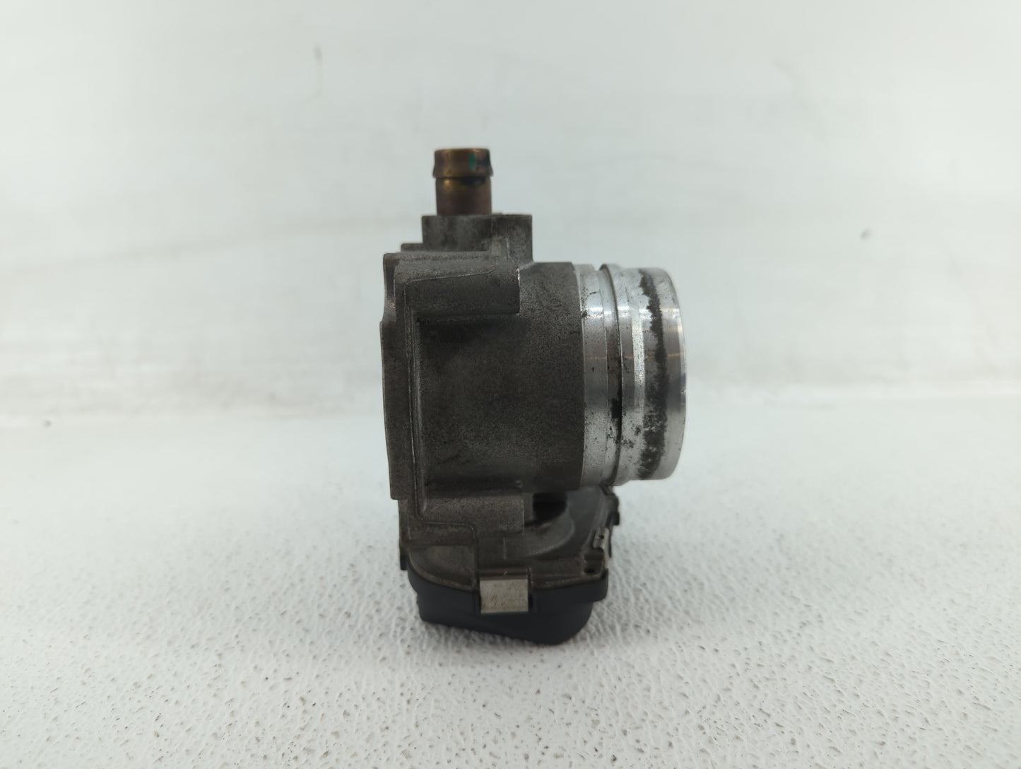 2013 Bmw 528i Throttle Body P/N:1354 7588625-02 Fits Fits 2016 2017 2018 2019 OEM Used Auto Parts - Oemusedautoparts1.com