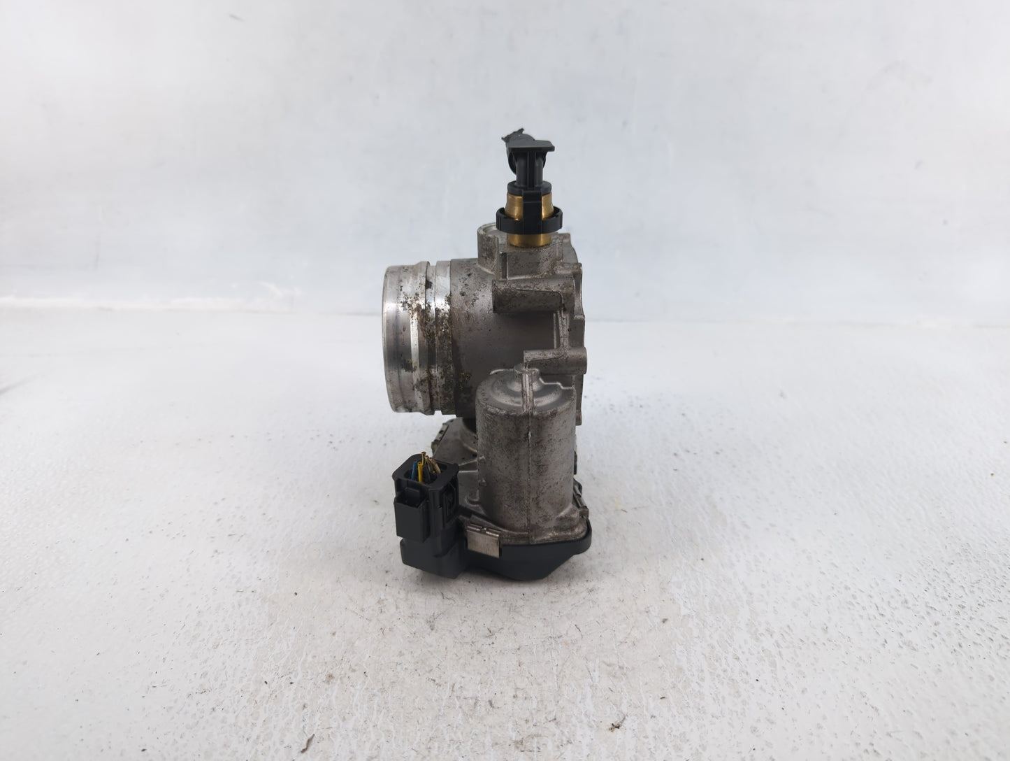 2012-2016 Bmw 528i Throttle Body P/N:1354 7588625-02 Fits Fits 2012 2013 2014 2015 2016 2017 2018 OEM Used Auto Parts - Oemu