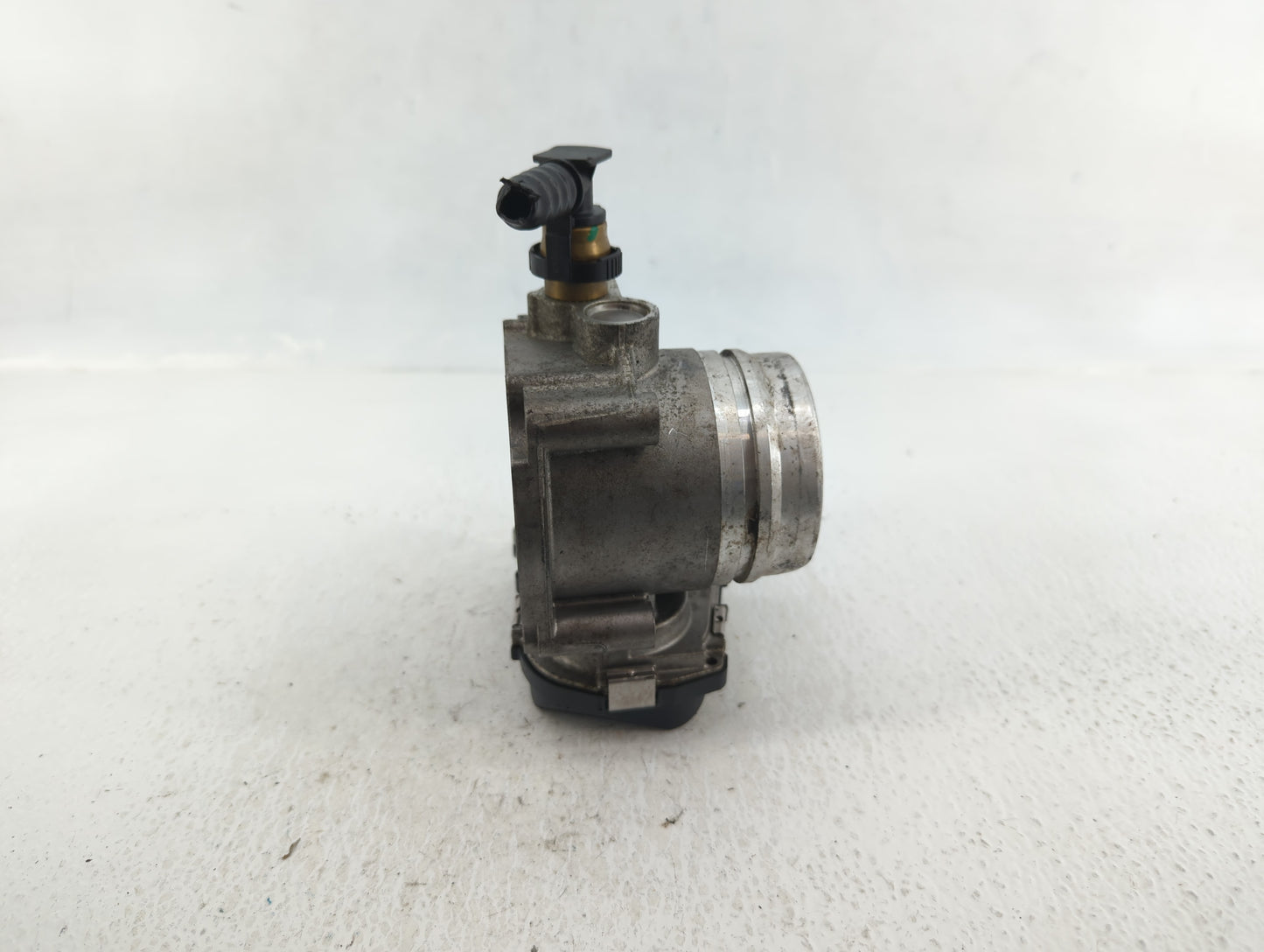 2012-2016 Bmw 528i Throttle Body P/N:1354 7588625-02 Fits Fits 2012 2013 2014 2015 2016 2017 2018 OEM Used Auto Parts - Oemu