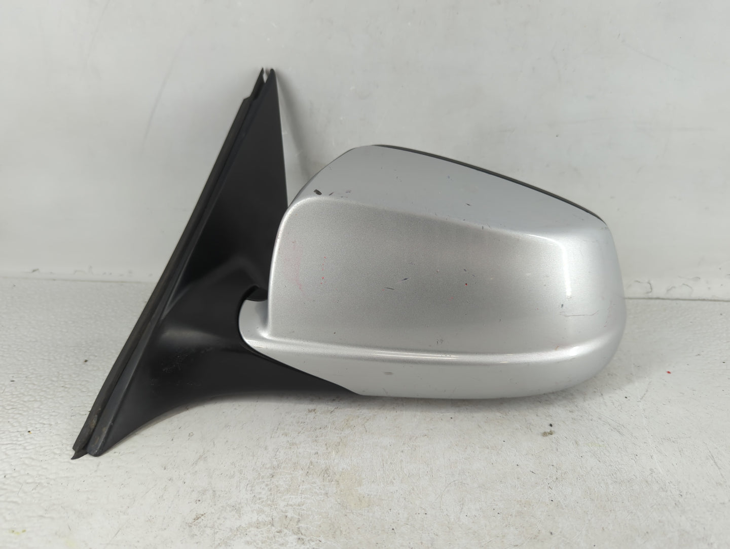 2012-2013 Bmw 528i Driver Side View Mirror - Left Door Mirror OEM Used - Oemusedautoparts1.com