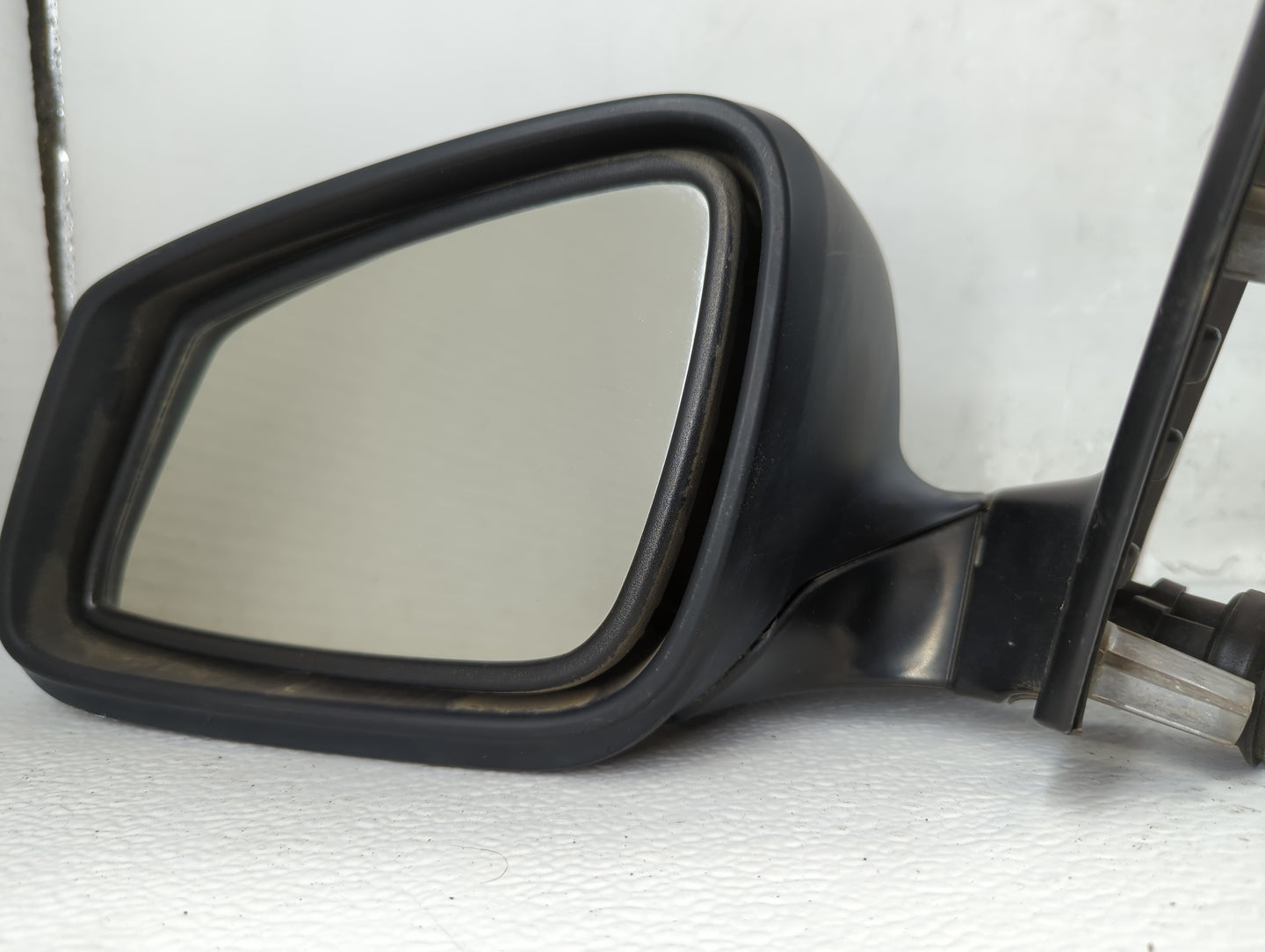 2012-2013 Bmw 528i Driver Side View Mirror - Left Door Mirror OEM Used - Oemusedautoparts1.com