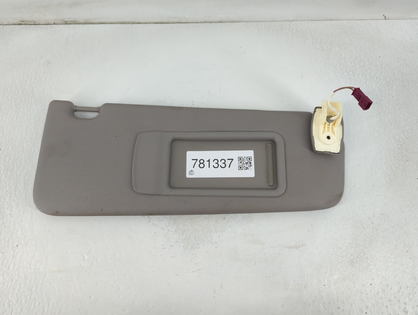 2011-2016 Bmw 528i Sun Visor Shade Replacement Passenger Right Mirror Fits Fits 2010 2011 2012 2013 2014 2015 2016 OEM Used 