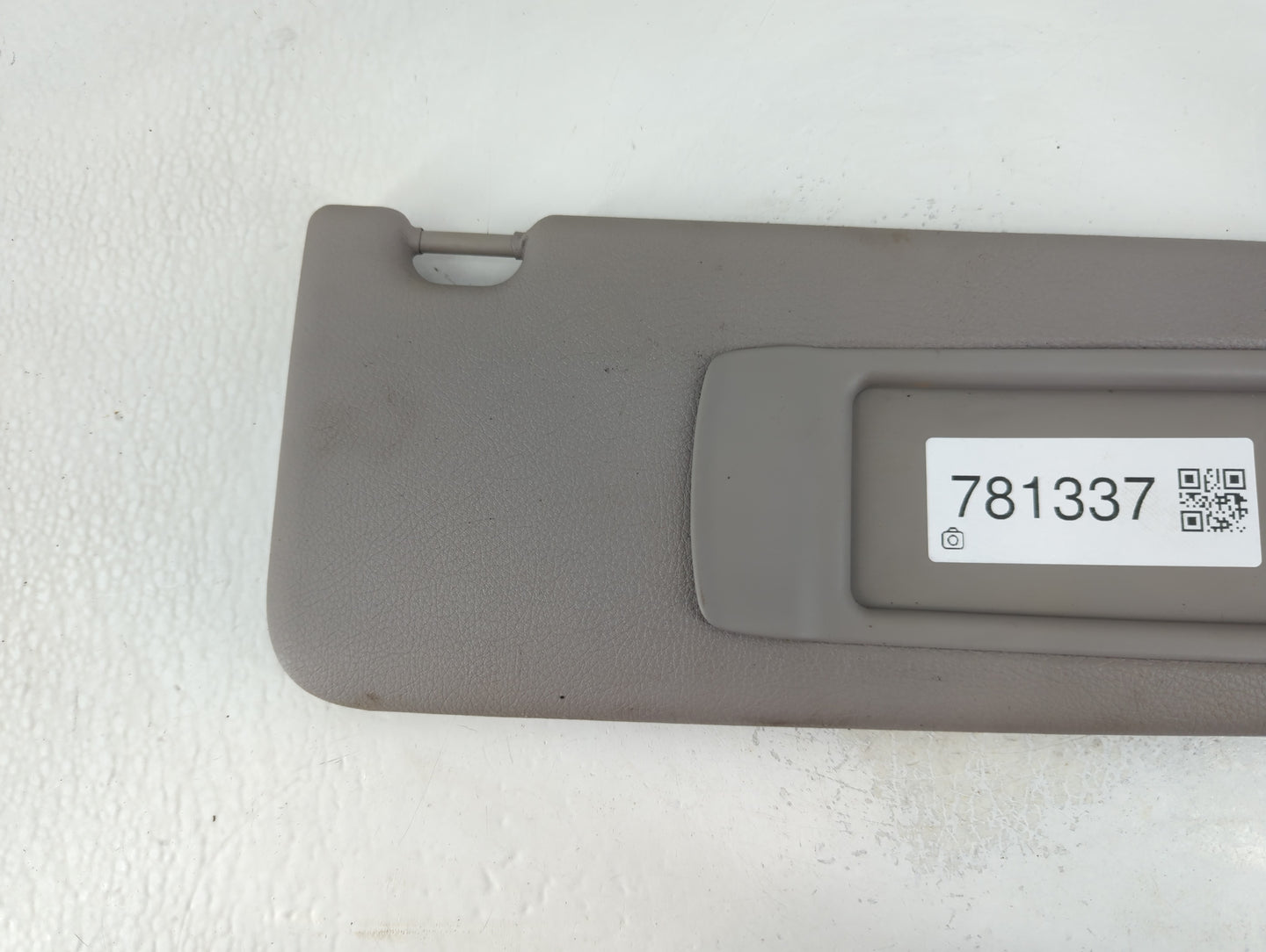 2011-2016 Bmw 528i Sun Visor Shade Replacement Passenger Right Mirror Fits Fits 2010 2011 2012 2013 2014 2015 2016 OEM Used 
