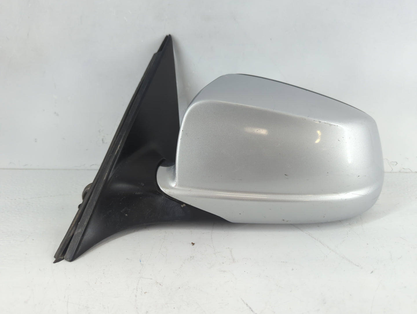 2012-2013 Bmw 535i Driver Side View Mirror - Left Door Mirror OEM Used - Oemusedautoparts1.com