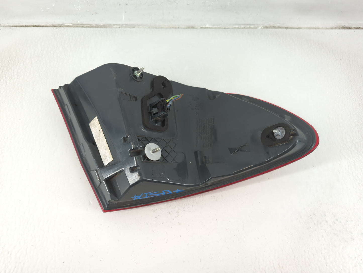 2011-2013 Bmw 535i Tail Light Assembly Passenger Right OEM P/N:173462-02 Fits Fits 2011 2012 2013 OEM Used Auto Parts - Oemu