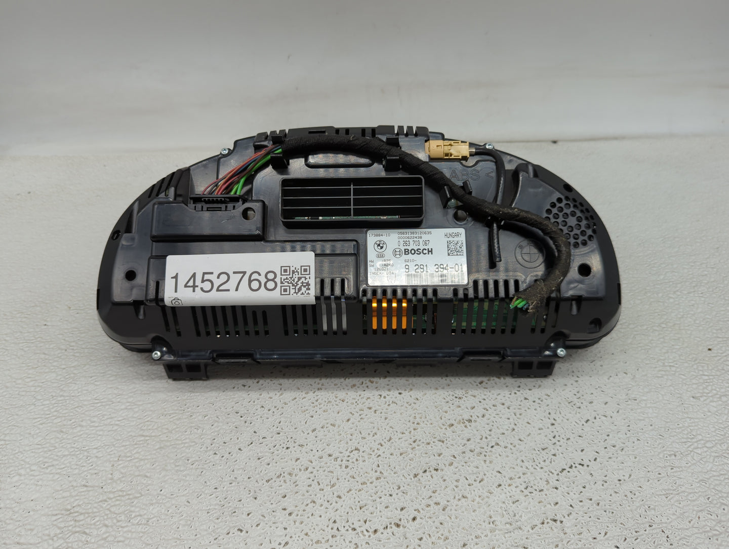 2011-2013 Bmw 535i Instrument Cluster Speedometer Gauges P/N:0263703067 929139401, 17388410 Fits Fits 2011 2012 2013 2014 OE