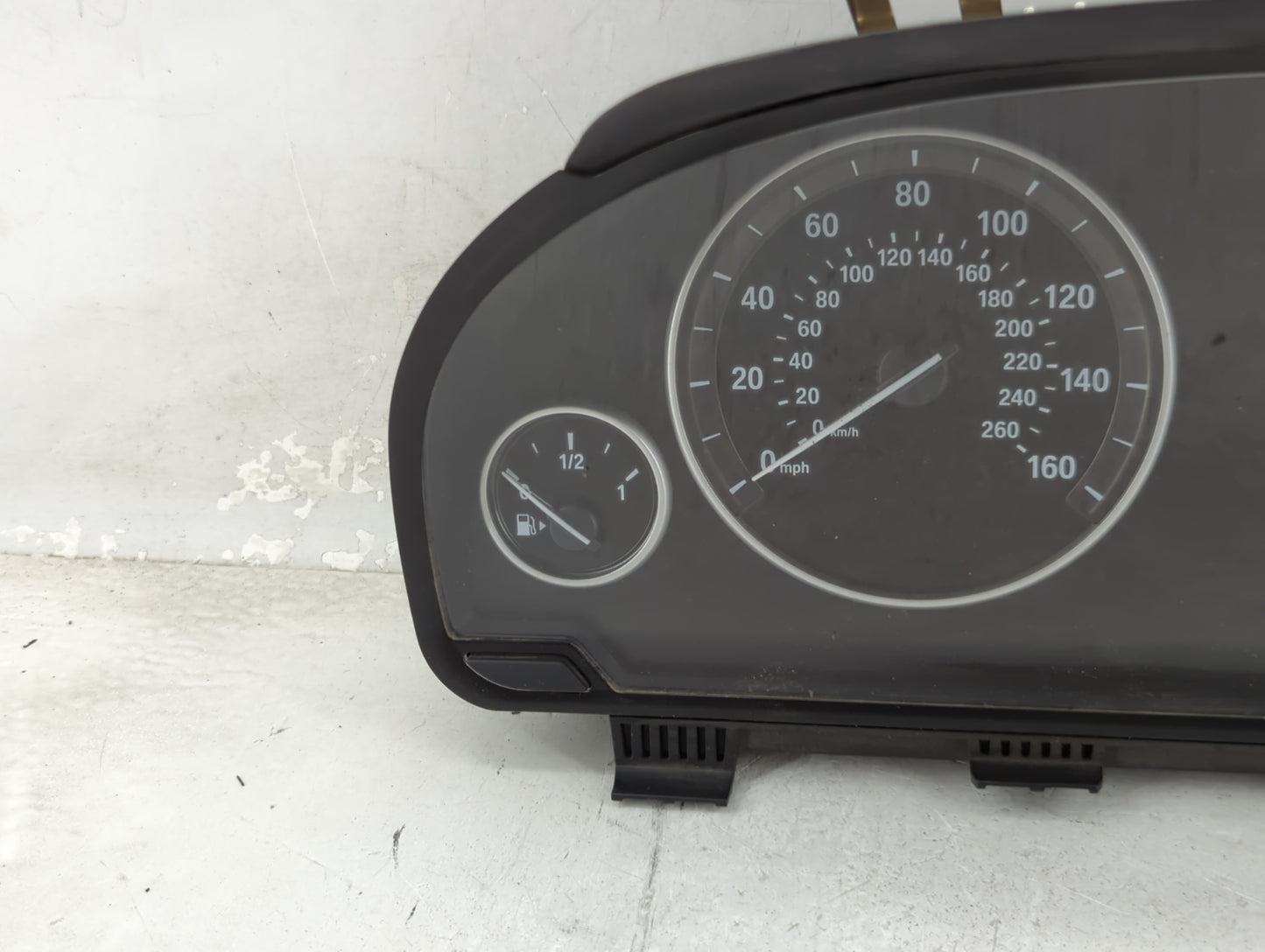 2012-2013 Bmw 535i Instrument Cluster Speedometer Gauges P/N:2339301-06 9291412-01 Miles: Fits Fits 2011 2012 2013 OEM Used 