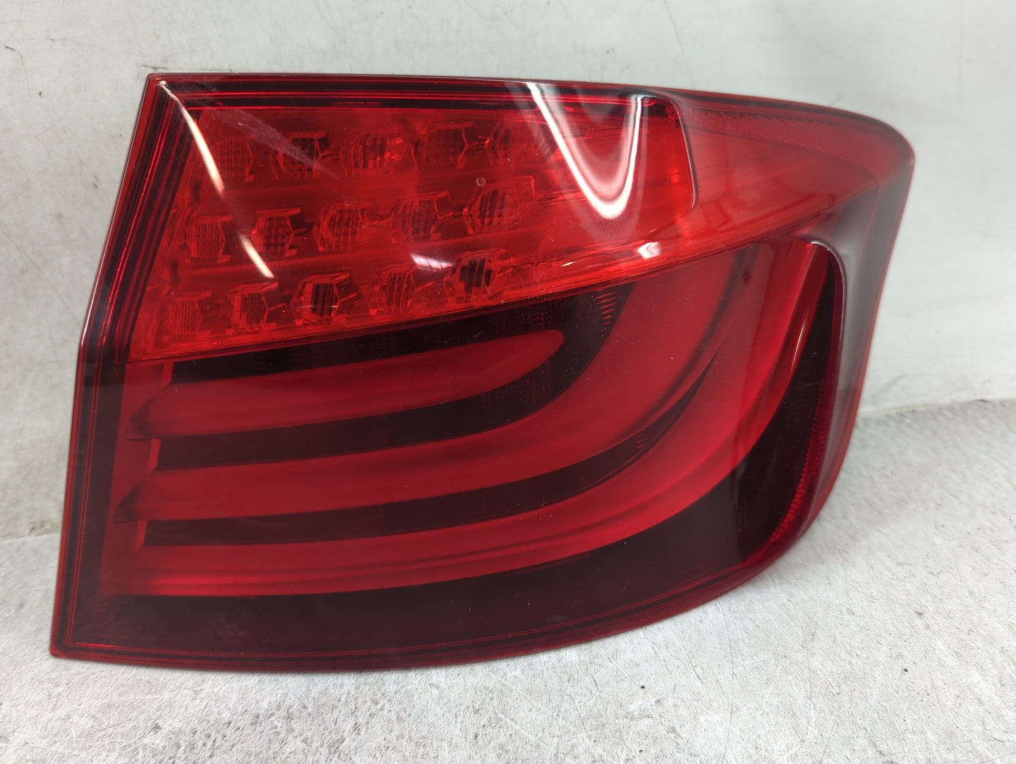 2011-2013 Bmw 535i Tail Light Assembly Passenger Right OEM P/N:173462-02 Fits Fits 2011 2012 2013 OEM Used Auto Parts - Oemu