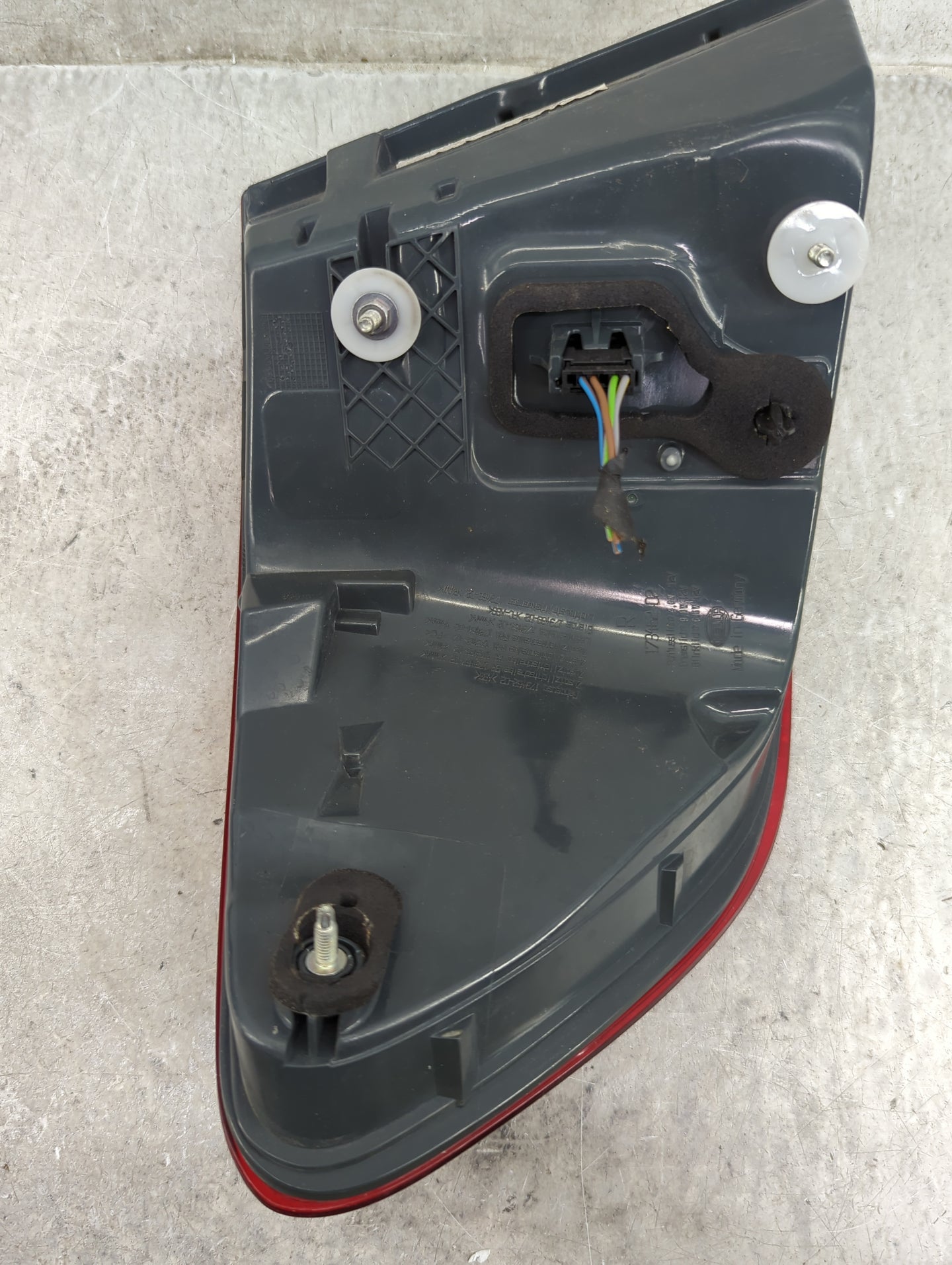 2011-2013 Bmw 535i Tail Light Assembly Passenger Right OEM P/N:173462-02 Fits Fits 2011 2012 2013 OEM Used Auto Parts - Oemu