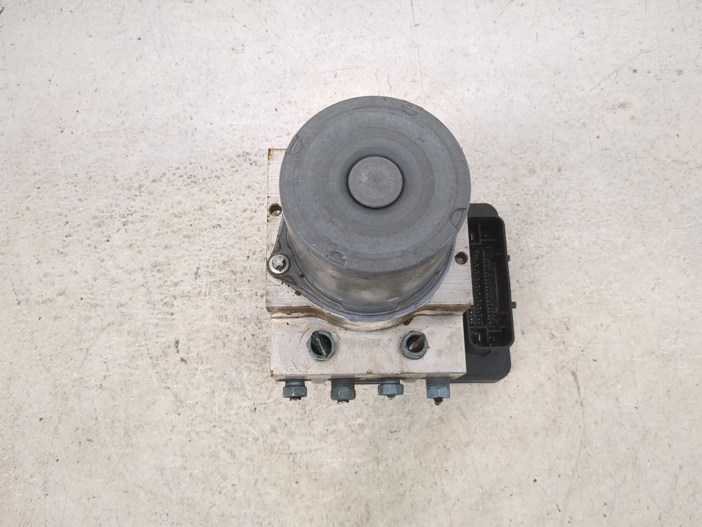 2012-2017 Bmw 535i ABS Pump Control Module Replacement P/N:3451 6853400-01 3452 6853403-01 Fits OEM Used Auto Parts - Oemuse