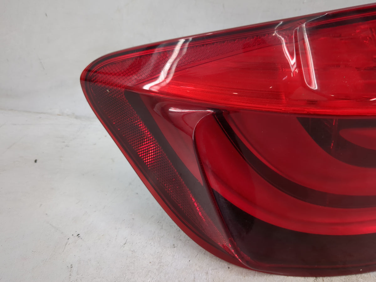 2011-2013 Bmw 535i Tail Light Assembly Driver Left OEM P/N:173462-01 Fits Fits 2011 2012 2013 OEM Used Auto Parts - Oemuseda