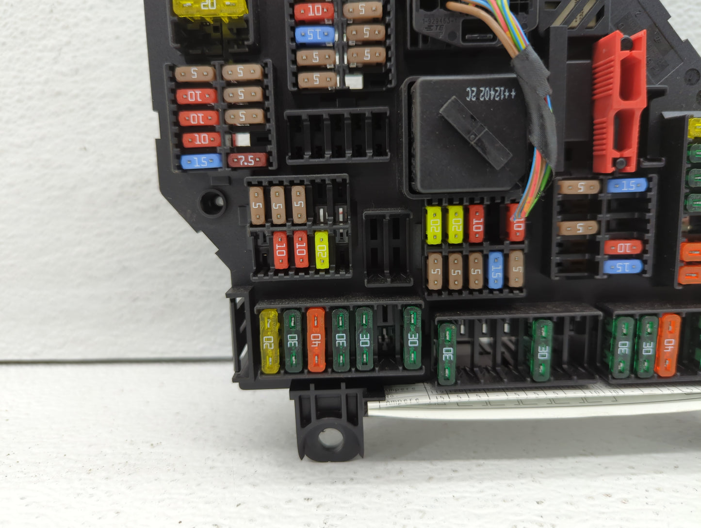 2012-2017 Bmw 535i Fusebox Fuse Box Panel Relay Module P/N:9264923-01 Fits Fits 2012 2013 2014 2015 2016 2017 OEM Used Auto 