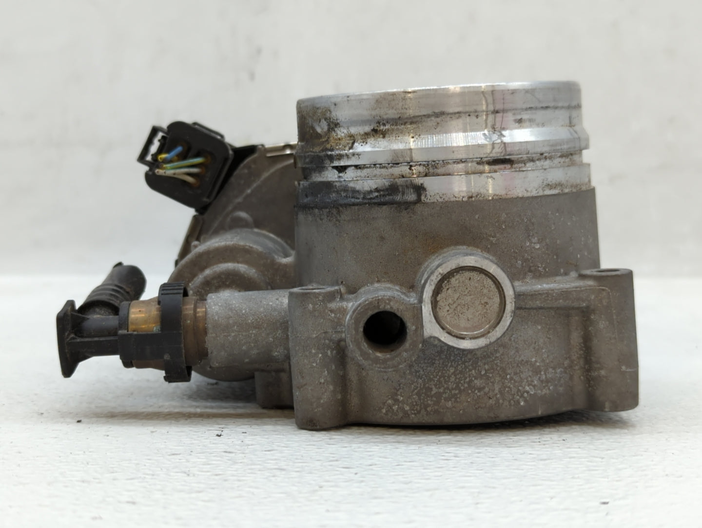 2010-2017 Bmw 535i Throttle Body P/N:1354 7597871-01 Fits Fits 2010 2011 2012 2013 2014 2015 2016 2017 2018 2019 2020 OEM Us
