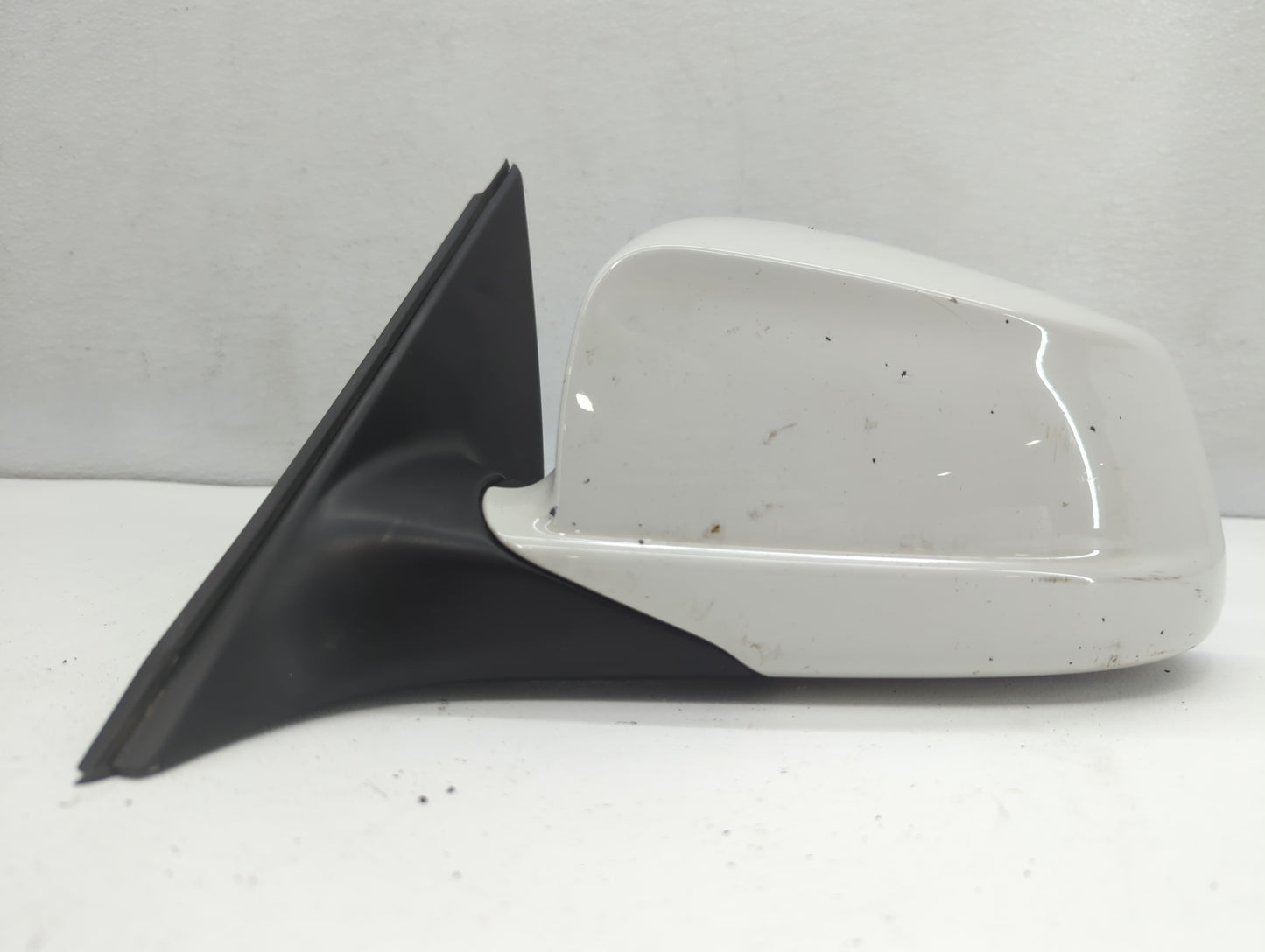 2012-2013 Bmw 535i Driver Left Side View Manual Door Mirror White - Oemusedautoparts1.com