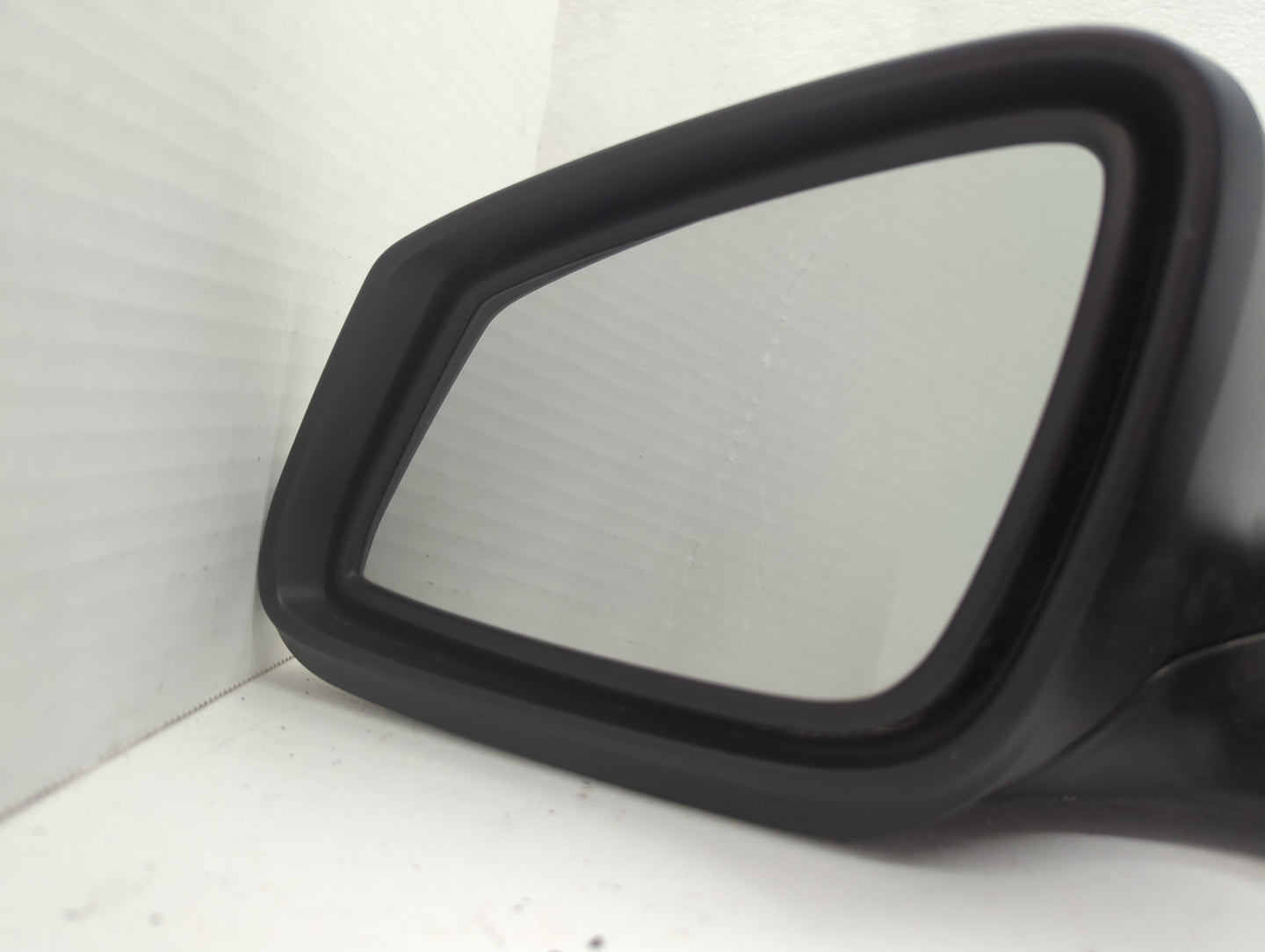 2012-2013 Bmw 535i Driver Left Side View Manual Door Mirror White - Oemusedautoparts1.com