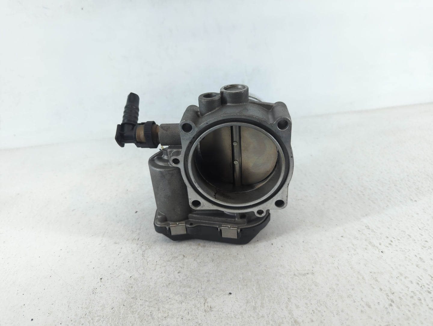 2013 Bmw 535i Throttle Body P/N:1354 7597871-02 A2C83004100 Fits OEM Used Auto Parts - Oemusedautoparts1.com
