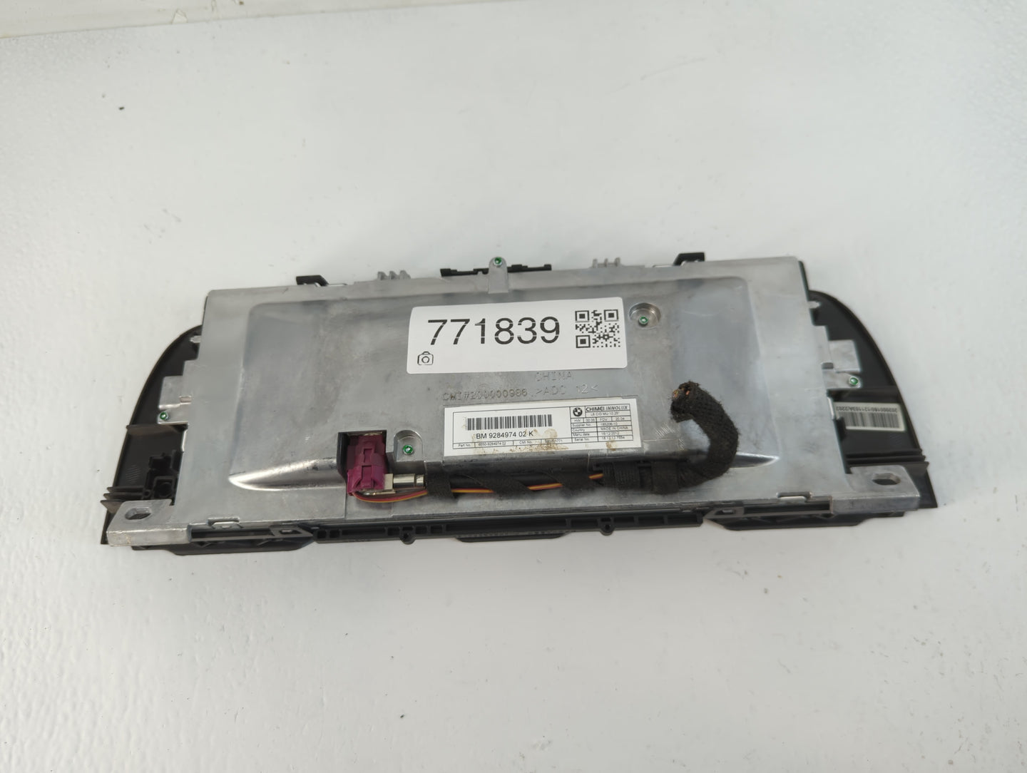 2012-2013 Bmw 535i Instrument Cluster Speedometer Gauges P/N:9284974 02 K Fits Fits 2011 2012 2013 OEM Used Auto Parts - Oem