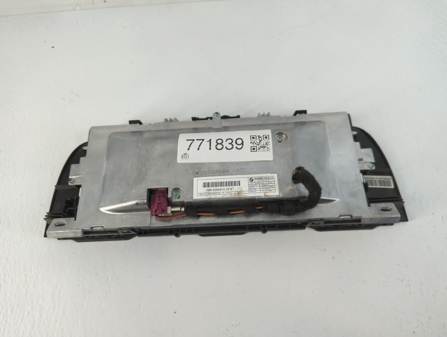 2012-2013 Bmw 535i Instrument Cluster Speedometer Gauges P/N:9284974 02 K Fits Fits 2011 2012 2013 OEM Used Auto Parts - Oem
