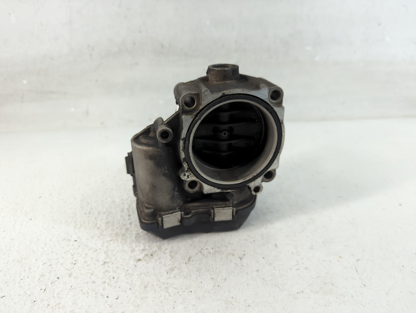 2010-2016 Bmw 550i Throttle Body P/N:1354 755944-03 Fits Fits 2008 2009 2010 2011 2012 2013 2014 2015 2016 2017 2018 2019 OE