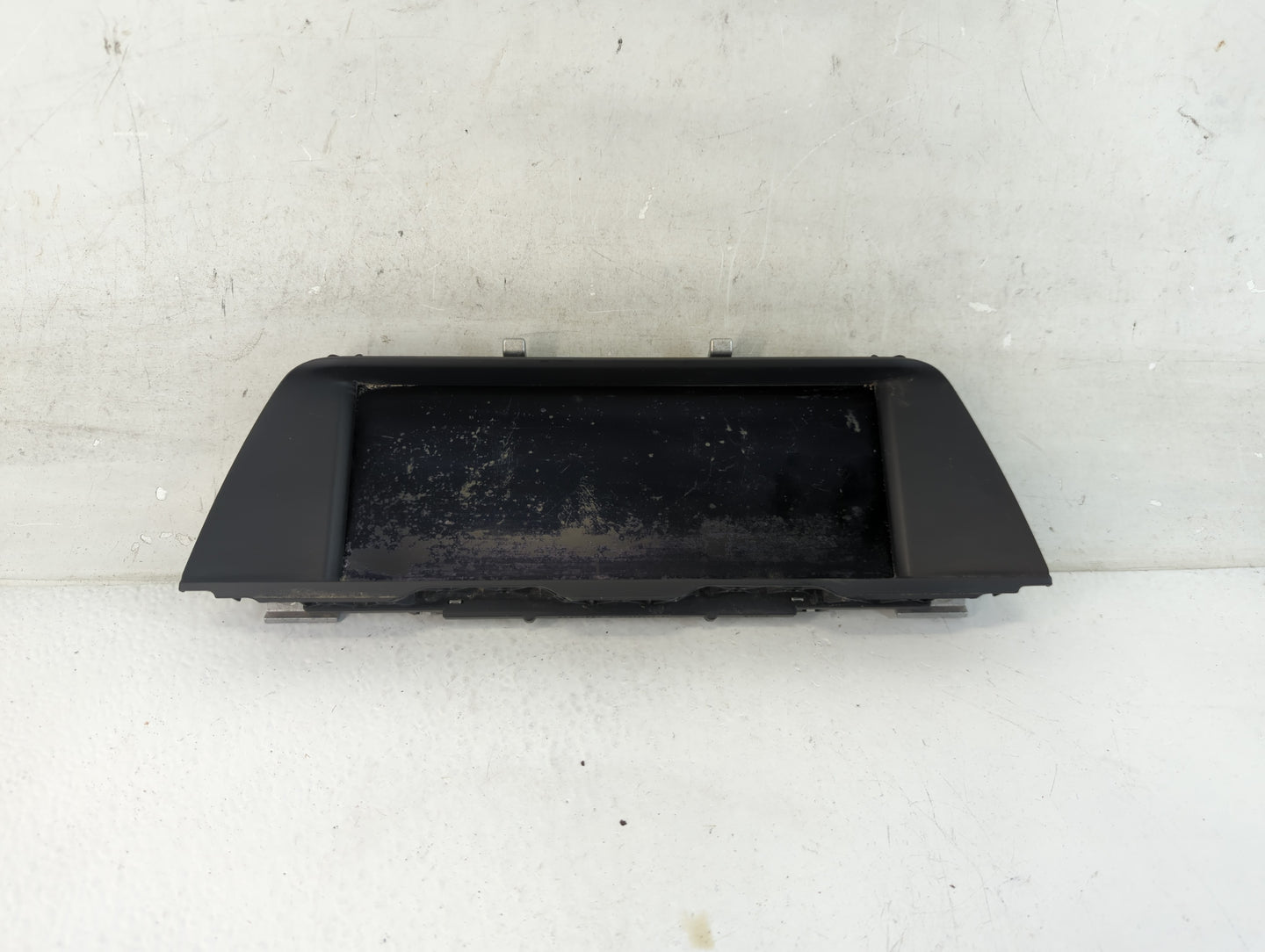 2011-2016 Bmw 550i Information Display Screen - Oemusedautoparts1.com