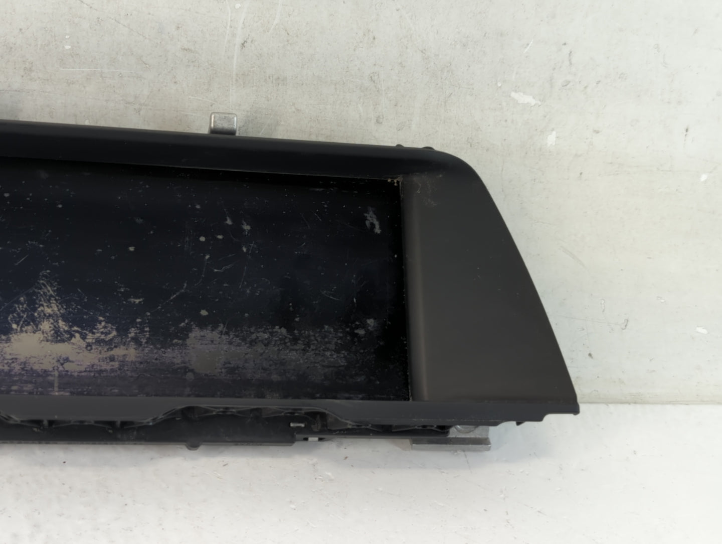 2011-2016 Bmw 550i Information Display Screen - Oemusedautoparts1.com