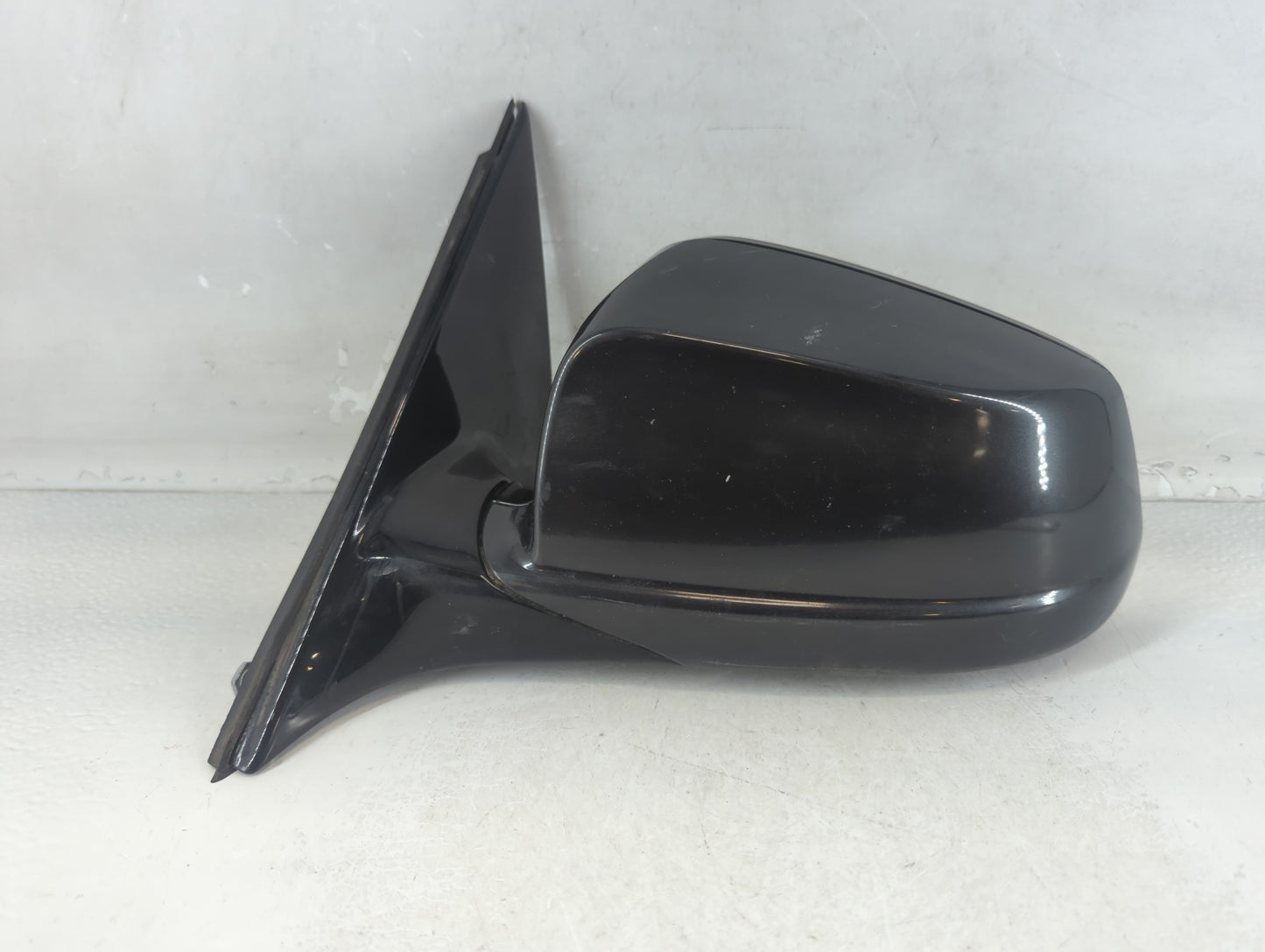 2012-2013 Bmw 550i Driver Side View Mirror - Left Door Mirror OEM Used - Oemusedautoparts1.com