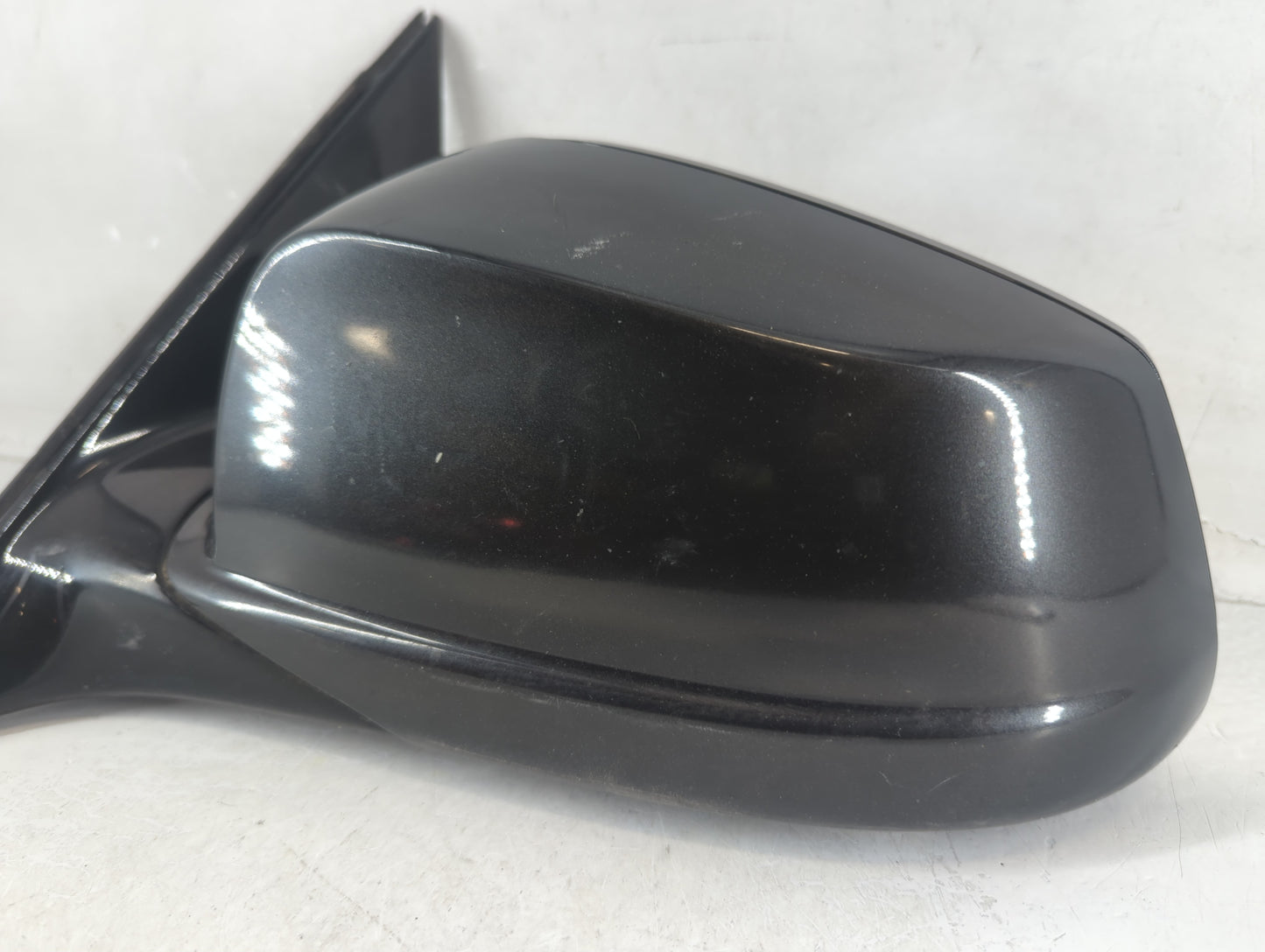 2012-2013 Bmw 550i Driver Side View Mirror - Left Door Mirror OEM Used - Oemusedautoparts1.com