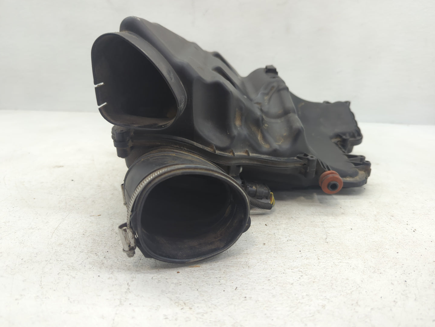 2011-2013 Bmw 550i Air Cleaner Intake-duct Hose Tube - Oemusedautoparts1.com