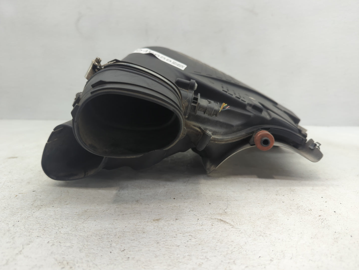 2011-2013 Bmw 550i Air Cleaner Intake-duct Hose Tube - Oemusedautoparts1.com