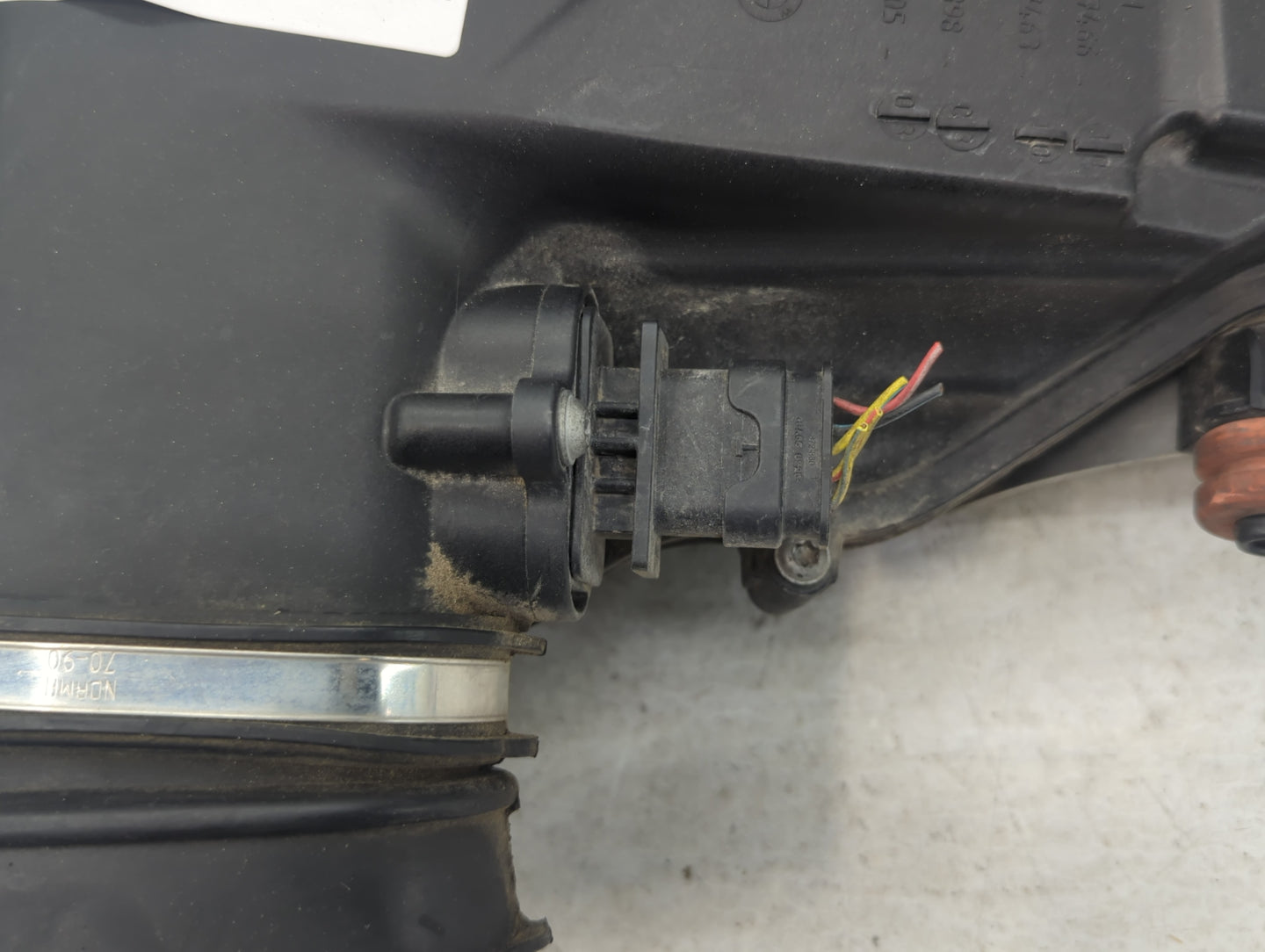2011-2013 Bmw 550i Air Cleaner Intake-duct Hose Tube - Oemusedautoparts1.com