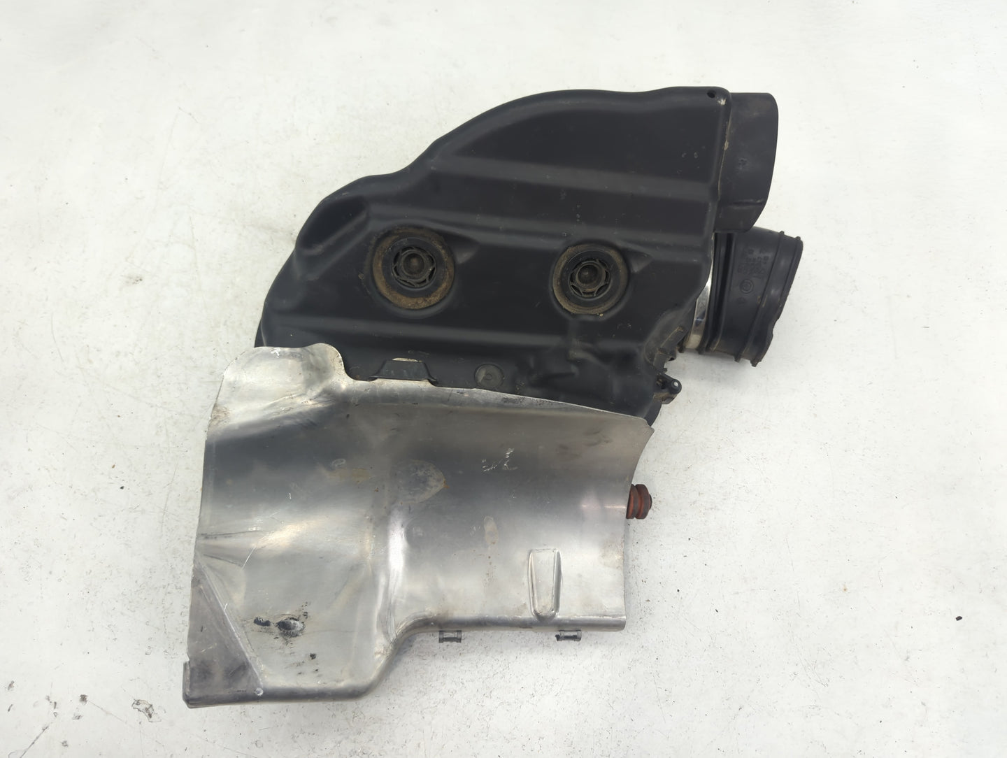 2011-2013 Bmw 550i Air Cleaner Intake-duct Hose Tube - Oemusedautoparts1.com