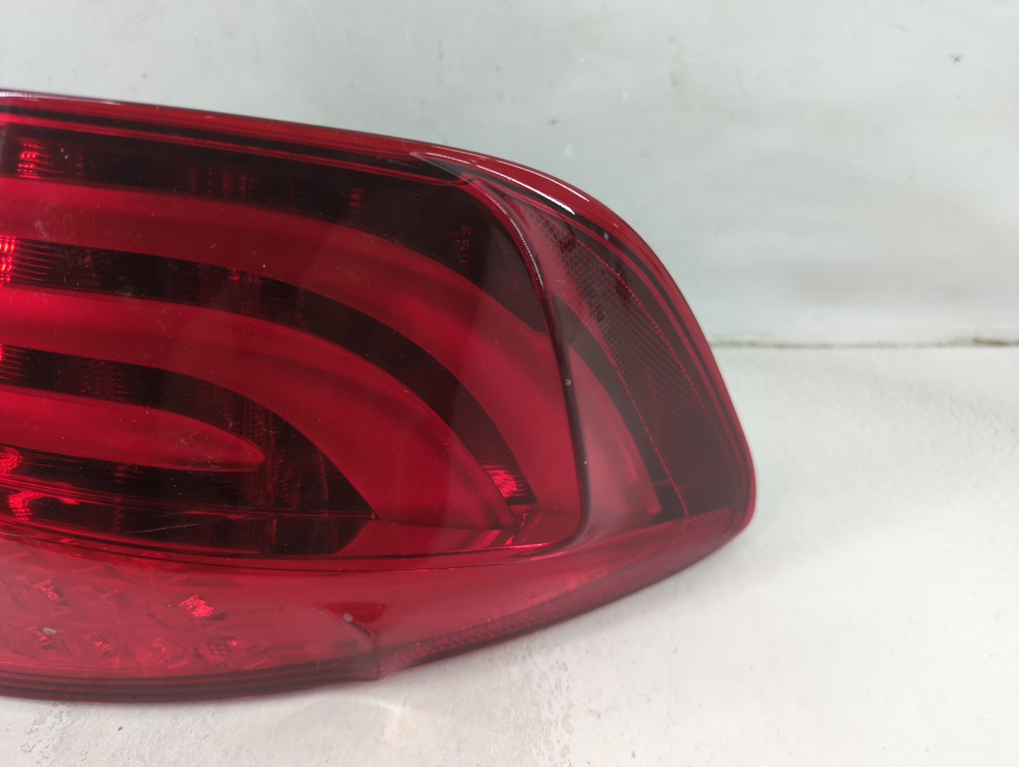 2011-2013 Bmw 550i Tail Light Assembly Driver Left OEM P/N:173462-01 Fits Fits 2011 2012 2013 OEM Used Auto Parts - Oemuseda