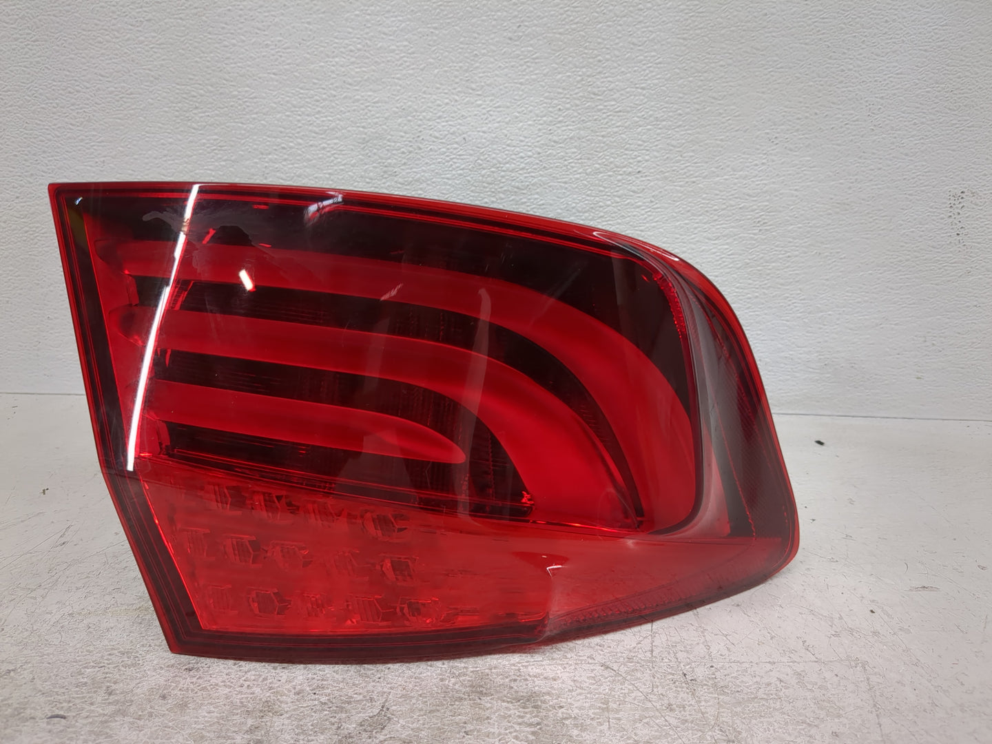 2011-2013 Bmw 550i Tail Light Assembly Driver Left OEM P/N:173462-01 Fits Fits 2011 2012 2013 OEM Used Auto Parts - Oemuseda