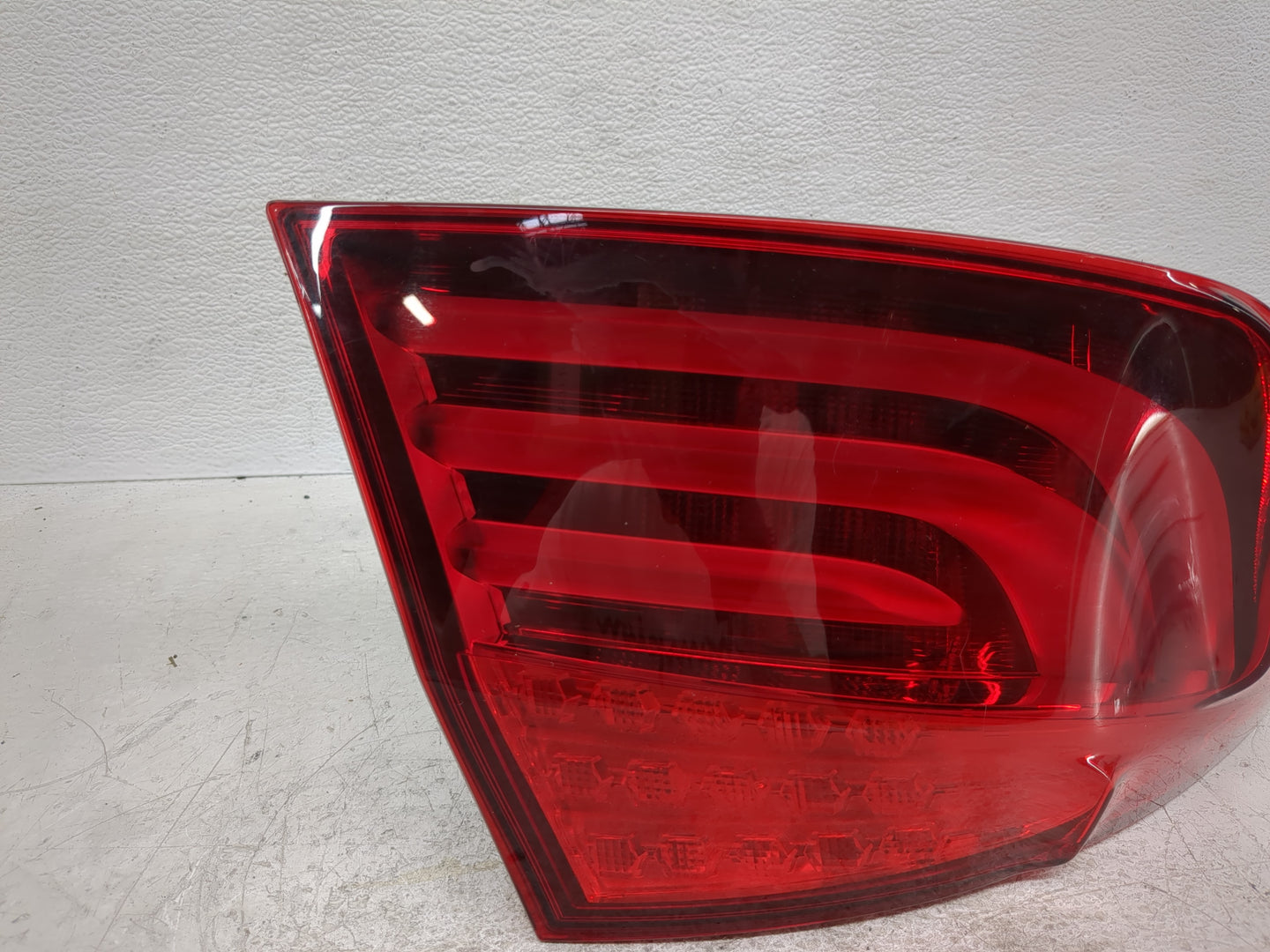 2011-2013 Bmw 550i Tail Light Assembly Driver Left OEM P/N:173462-01 Fits Fits 2011 2012 2013 OEM Used Auto Parts - Oemuseda