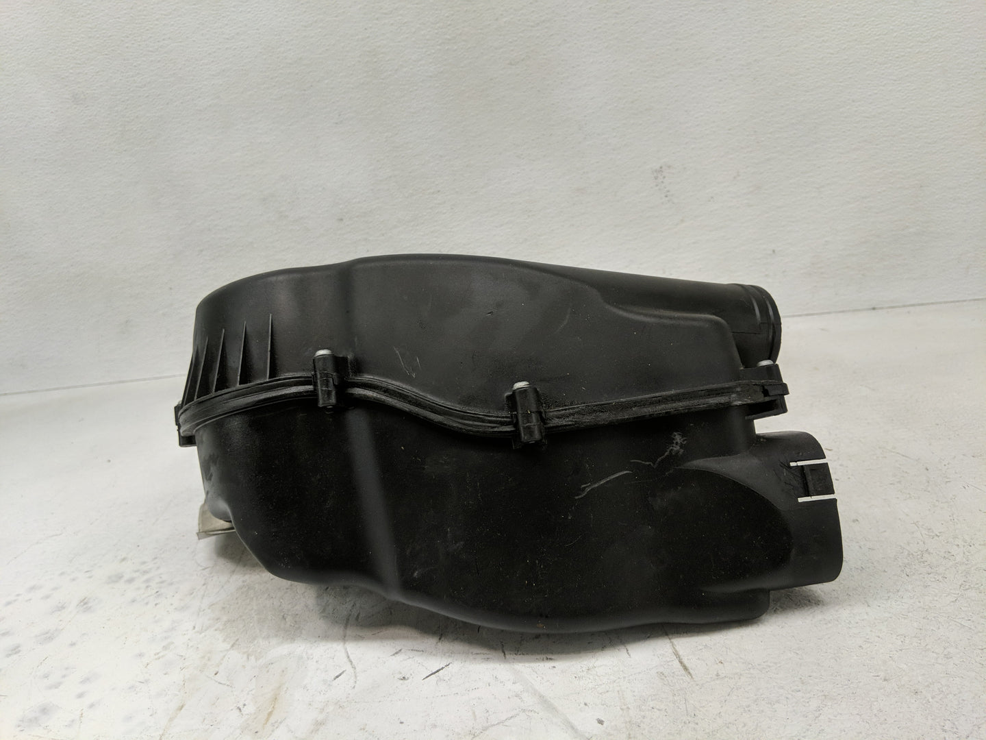 2011-2013 Bmw 550i Air Cleaner Intake-duct Hose Tube - Oemusedautoparts1.com