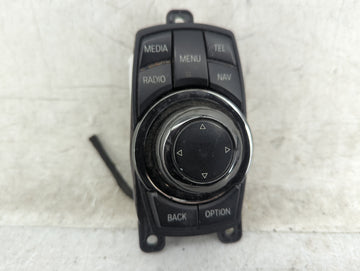 2013 Bmw 550i Radio AM FM Cd Player Receiver Replacement P/N:9286701-02 65829286701-02, 192263, 90120-923/0004 Fits OEM Used