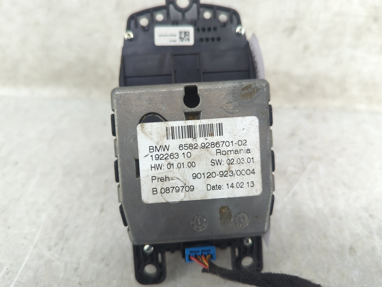 2013 Bmw 550i Radio AM FM Cd Player Receiver Replacement P/N:9286701-02 65829286701-02, 192263, 90120-923/0004 Fits OEM Used