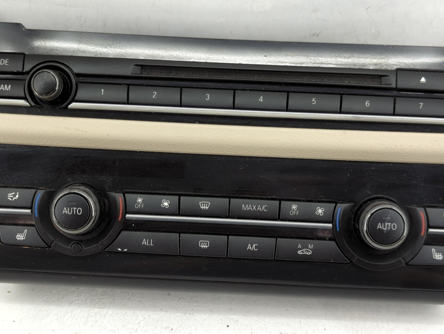 2011-2016 Bmw 550i Climate Control Module Temperature AC/Heater Replacement P/N:9317679-01 90025-643/0013 Fits OEM Used Auto