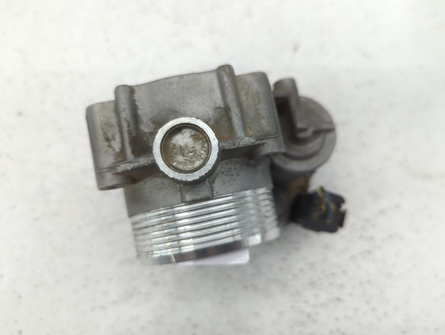 2010-2016 Bmw 550i Throttle Body P/N:1354 7555944-03 7555944-02 Fits OEM Used Auto Parts - Oemusedautoparts1.com