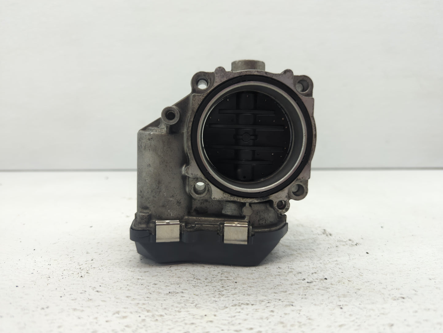 2010-2016 Bmw 550i Throttle Body P/N:1354 7555944-05 Fits Fits 2008 2009 2010 2011 2012 2013 2014 2015 2016 2017 2018 2019 O