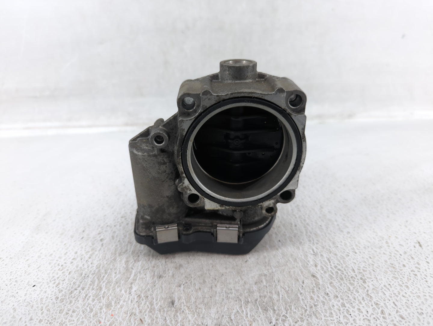 2010-2016 Bmw 550i Throttle Body P/N:1354 7555944-03 Fits Fits 2008 2009 2010 2011 2012 2013 2014 2015 2016 2017 2018 2019 O