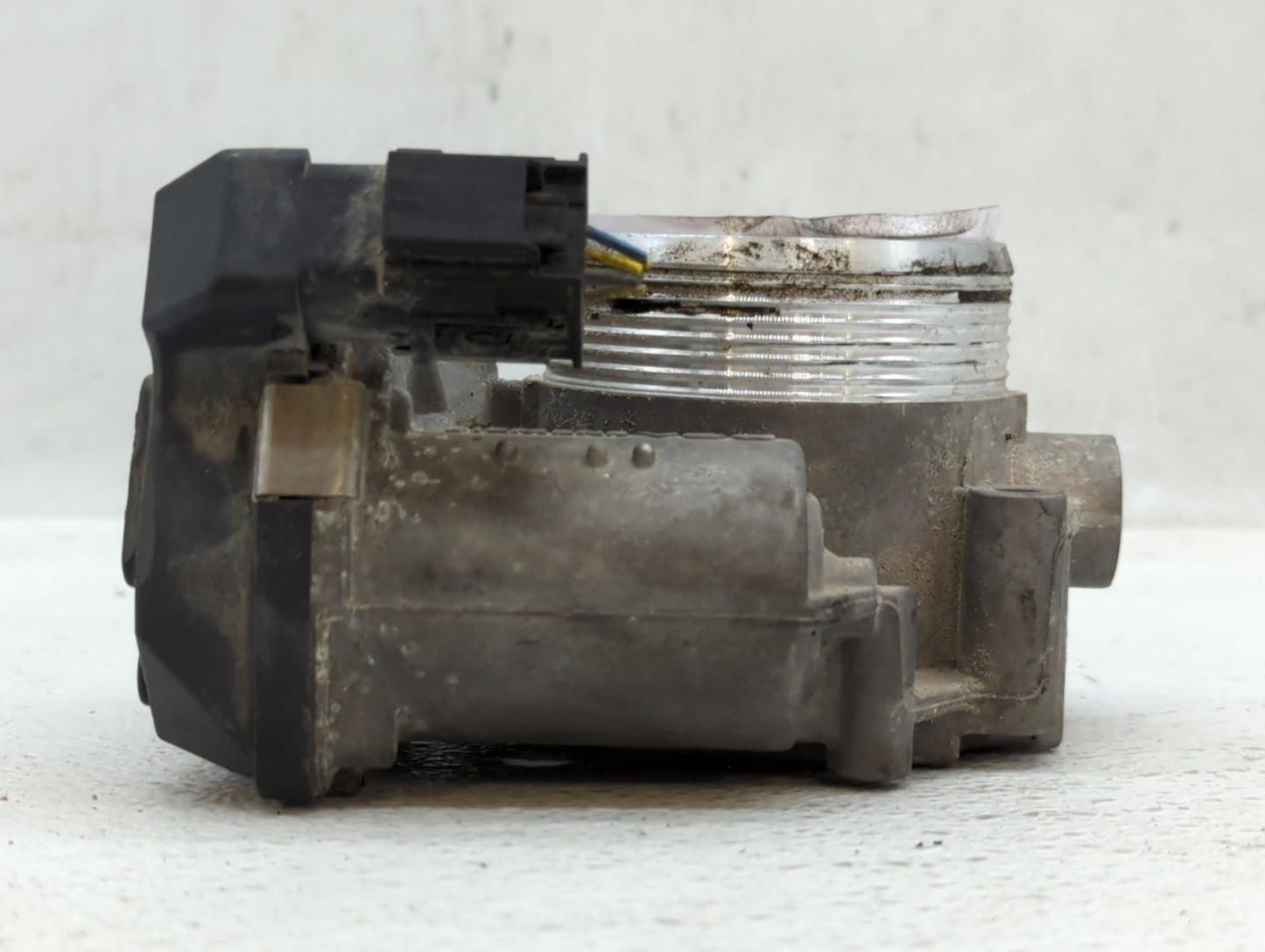 2010-2016 Bmw 550i Throttle Body P/N:1354 7555944-03 Fits Fits 2008 2009 2010 2011 2012 2013 2014 2015 2016 2017 2018 2019 O