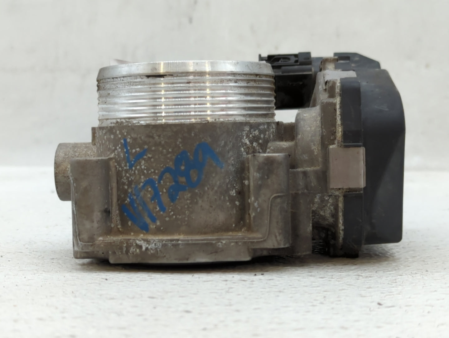 2010-2016 Bmw 550i Throttle Body P/N:1354 7555944-03 Fits Fits 2008 2009 2010 2011 2012 2013 2014 2015 2016 2017 2018 2019 O