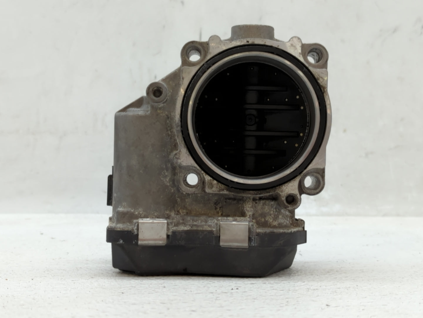 2010-2016 Bmw 550i Throttle Body P/N:1354 7555944-03 Fits Fits 2008 2009 2010 2011 2012 2013 2014 2015 2016 2017 2018 2019 O