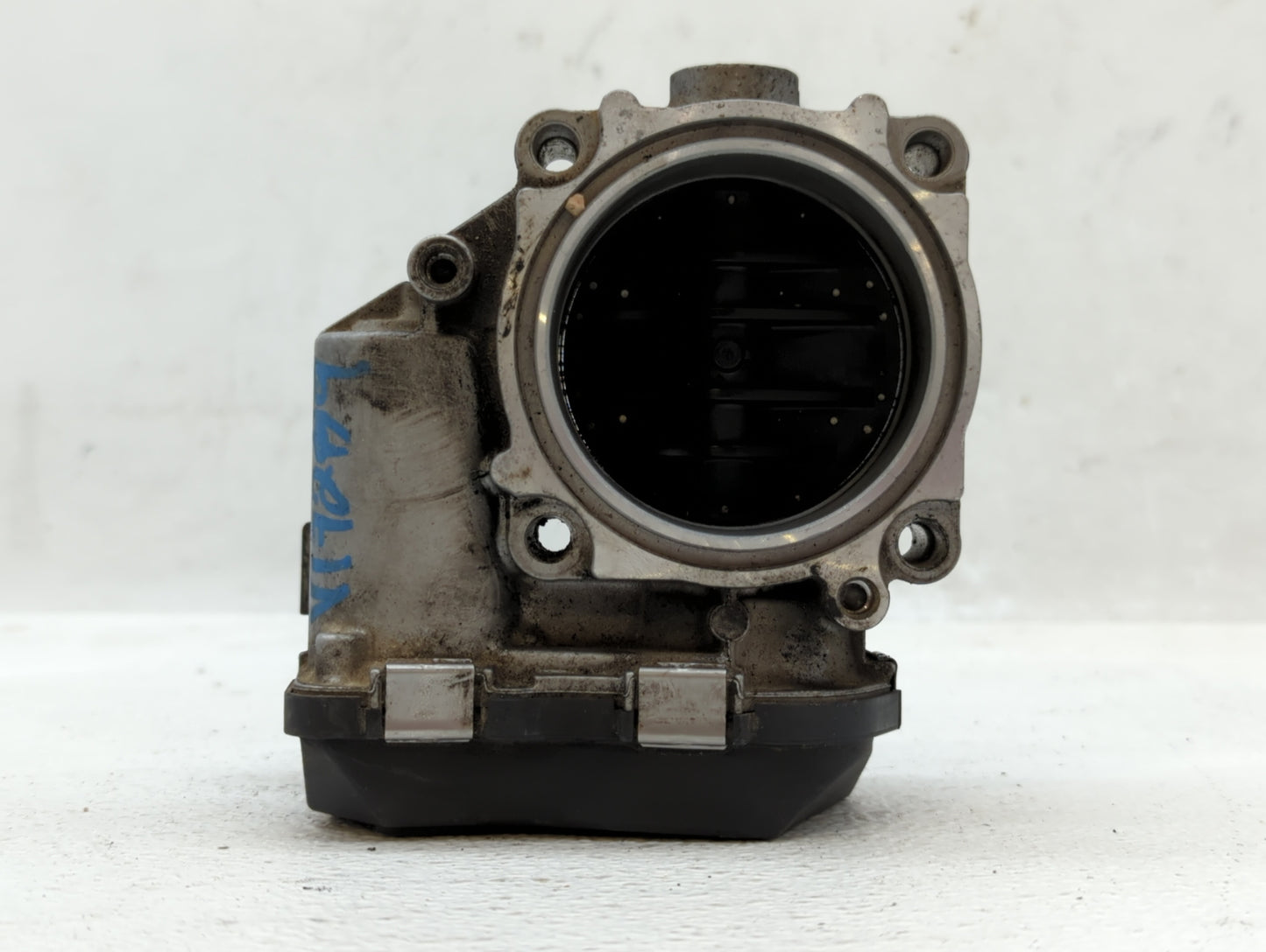 2010-2016 Bmw 550i Throttle Body P/N:1354 7555944-03 Fits Fits 2008 2009 2010 2011 2012 2013 2014 2015 2016 2017 2018 2019 O